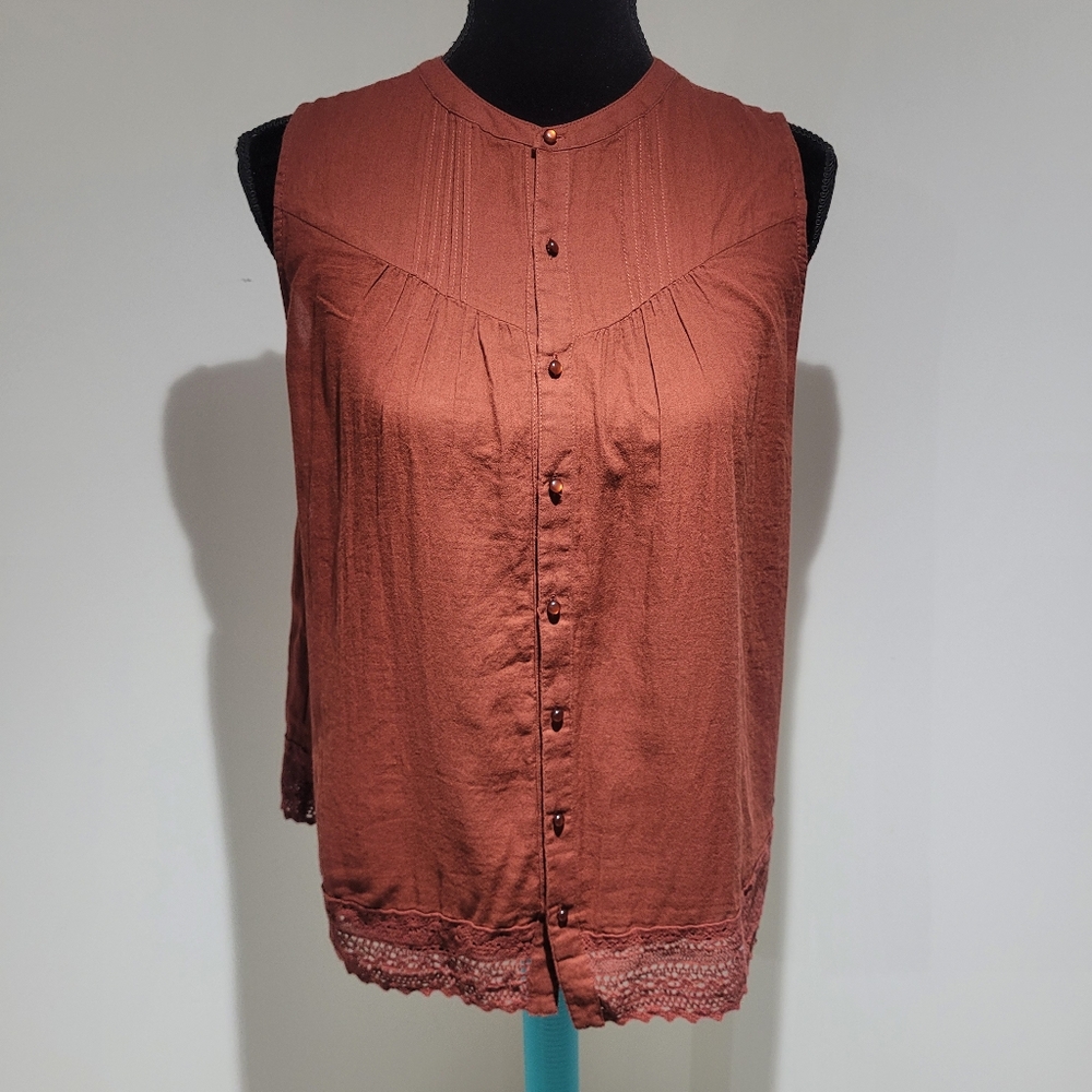 Nano Universe Women's Sleeveless Boho Button Down Peasant Top Small Red Lace